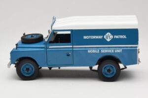 Land Rover Series III 109 Soft Top Motorway Patrol Blau Eagles Race 1:18 4403 Metall — Bild 4 von 8
