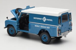 Land Rover Series III 109 Soft Top Motorway Patrol Blau Eagles Race 1:18 4403 Metall — Bild 5 von 8