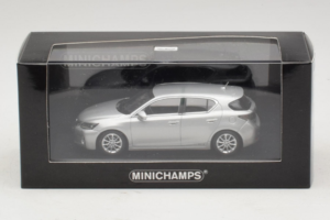 Lexus CT200h Silber Minichamps 1:43 410166001 Metall — Bild 4 von 4