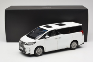 Lexus LM300h White Pearl Kyosho 1:18 08963WP Metall — Bild 8 von 8