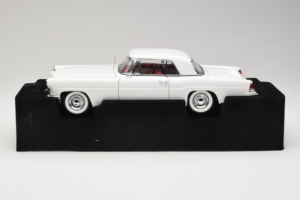 Lincoln Continental Mark II Weiß Road Signature 1:18 20078-P1 Metall — Bild 3 von 6