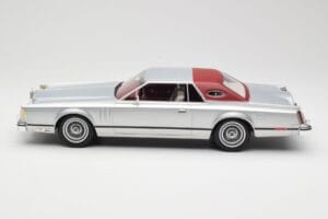 Lincoln Continental Mark V Coupe Silber BoS Models 1:18 BOS084 Resin — Bild 3 von 6
