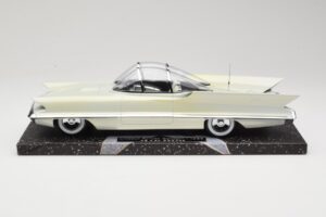 Lincoln Futura Concept Weiß Minichamps 1:18 107082030 Metall — Bild 3 von 6