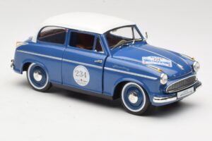 Lloyd Alexander TS #234 Blau Revell 1:18 08463 Metall — Bild 6 von 8