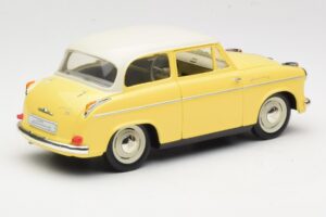 Lloyd Alexander TS Gelb Revell 1:18 08958 Metall — Bild 3 von 8