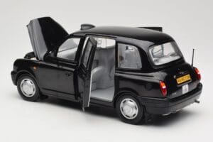 London Taxi TX1 Schwarz Sun Star 1:18 1120 Metall — Bild 5 von 8
