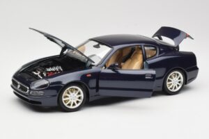 Maserati 3200 GT Schwarz Bburago 1:18 3371 Metall — Bild 2 von 8