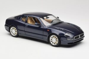 Maserati 3200 GT Schwarz Bburago 1:18 3371 Metall — Bild 6 von 8
