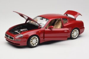 Maserati 3200 GT Dunkelrot Bburago 1:18 3341-M2 Metall — Bild 2 von 8