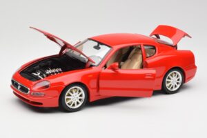 Maserati 3200 GT Rot Bburago 1:18 3341 Metall — Bild 2 von 8