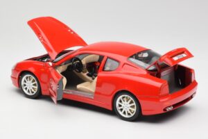 Maserati 3200 GT Rot Bburago 1:18 3341 Metall — Bild 5 von 8