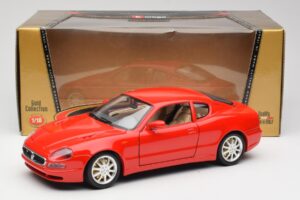 Maserati 3200 GT Rot Bburago 1:18 3341 Metall — Bild 8 von 8