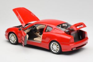 Maserati 3200 GT Rosso Mondiale Bburago 1:18 3341-M1 Metall — Bild 5 von 8