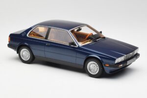 Maserati Biturbo Coupe Dunkelblau Metallic Minichamps 1:18 107123500 Metall — Bild 4 von 6