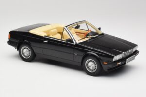 Maserati BiTurbo Spyder Schwarz Minichamps 1:18 107123531 Resin — Bild 4 von 6