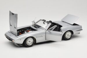 Maserati Ghibli Spyder Silber Minichamps 1:18 100122330 Metall — Bild 2 von 7
