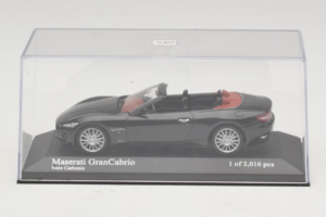 Maserati GranCabrio Schwarz Metallic Minichamps 1:43 400123930 Metall — Bild 4 von 5