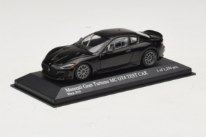 Maserati GranTurismo MC GT4 Schwarz Minichamps 1:43 400101202 Metall — Bild 2 von 4