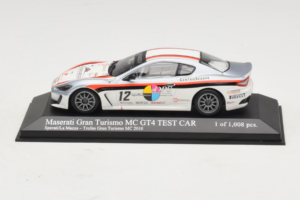 Maserati GranTurismo MC GT4 #12 Sperati / La Mazza Maserati MC 2010 Minichamps 1:43 400101212 Metall