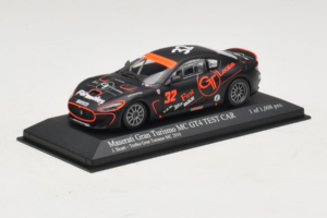Maserati GranTurismo MC GT4 #32 J. Sicart Maserati MC 2010 Minichamps 1:43 400101232 Metall — Bild 2 von 5