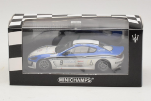Maserati GranTurismo MC GT4 #9 Moncada / Petrini Maserati MC 2010 Minichamps 1:43 400101209 Metall — Bild 4 von 5