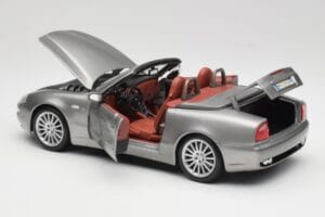 Maserati 4200 GT Spyder Grau Bburago 1:18 18-12019 Metall — Bild 5 von 8