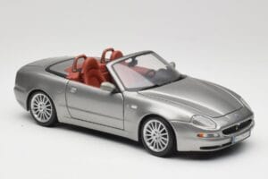 Maserati 4200 GT Spyder Grau Bburago 1:18 18-12019 Metall — Bild 6 von 8