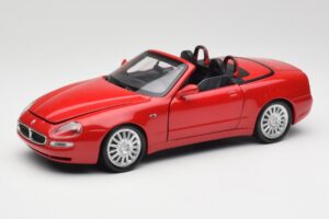 Maserati GT Spyder Rot Bburago 1:18 34097 Metall