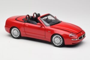 Maserati GT Spyder Rot Bburago 1:18 34097 Metall — Bild 6 von 8