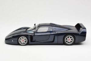 Maserati MC12 Road Car Blau Metallic AUTOart 1:18 75802 Metall — Bild 4 von 8