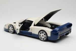 Maserati MC12 Weiß Blau Hot Wheels 1:18 G7158 Metall — Bild 5 von 8
