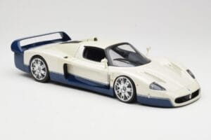 Maserati MC12 Weiß Blau Hot Wheels 1:18 G7158 Metall — Bild 6 von 8