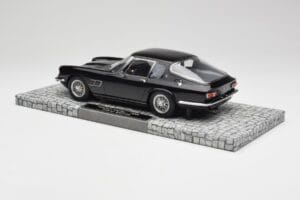 Maserati Mistral Schwarz Minichamps 1:18 107123421 Resin — Bild 5 von 6