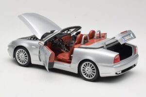 Maserati Spyder Silber Maisto 1:18 31667 Metall — Bild 5 von 8