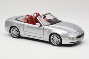 Maserati Spyder Silber Maisto 1:18 31667 Metall — Bild 6 von 8