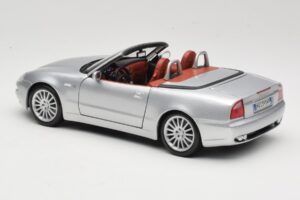 Maserati Spyder Silber Maisto 1:18 31667 Metall — Bild 7 von 8