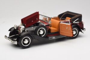 Maybach DS8 Zeppelin Rot Anson 1:18 30413 Metall — Bild 2 von 8