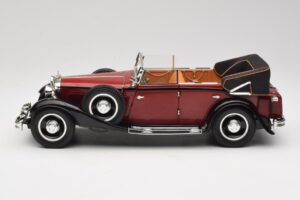 Maybach DS8 Zeppelin Rot Anson 1:18 30413 Metall — Bild 4 von 8