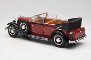 Maybach DS8 Zeppelin Rot Anson 1:18 30413 Metall — Bild 7 von 8
