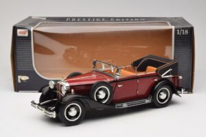 Maybach DS8 Zeppelin Rot Anson 1:18 30413 Metall — Bild 8 von 8