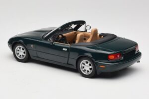 Mazda MX-5 NA Emerald Green Gate 1:18 01017 Metall — Bild 7 von 8