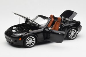 Mazda MX-5 NC Roadster Retractable Hardtop US Spec Schwarz AUTOart 1:18 75971 Metall — Bild 2 von 10
