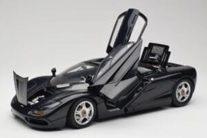 McLaren F1 Dark Blue Metallic Minichamps 1:12 530133128 Metall — Bild 2 von 9