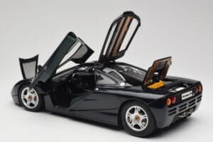 McLaren F1 Dark Blue Metallic Minichamps 1:12 530133128 Metall — Bild 6 von 9