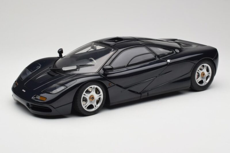 McLaren F1 Dark Blue Metallic Minichamps 1:12 530133128 Metall