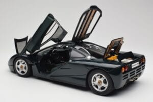 McLaren F1 Dark Green Metallic Minichamps 1:12 530133127 Metall — Bild 6 von 9