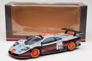 McLaren F1 GTR #39 Gulf R. Bellm / A. Gilbert / M. Sekiya 24 Hours of Le Mans 1997 UT Models 1:18 39725 Metall — Bild 8 von 8