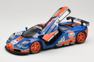 McLaren F1 GTR Gulf #33 R. Bellm / M. Weaver / J-J. Lehto 24 Hours of Le Mans 1996 UT Models 1:18 530161833 Metall — Bild 2 von 8