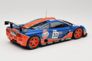 McLaren F1 GTR Gulf #33 R. Bellm / M. Weaver / J-J. Lehto 24 Hours of Le Mans 1996 UT Models 1:18 530161833 Metall — Bild 3 von 8