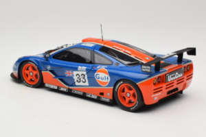 McLaren F1 GTR Gulf #33 R. Bellm / M. Weaver / J-J. Lehto 24 Hours of Le Mans 1996 UT Models 1:18 530161833 Metall — Bild 7 von 8